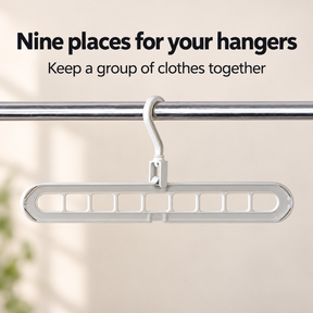 Two-Way Swivel Hanger: Nine places for your hangers