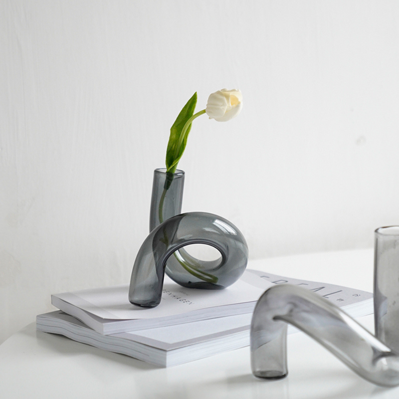 Photo inspiration: Gallery Detail: Nordic Twist Flower Vase