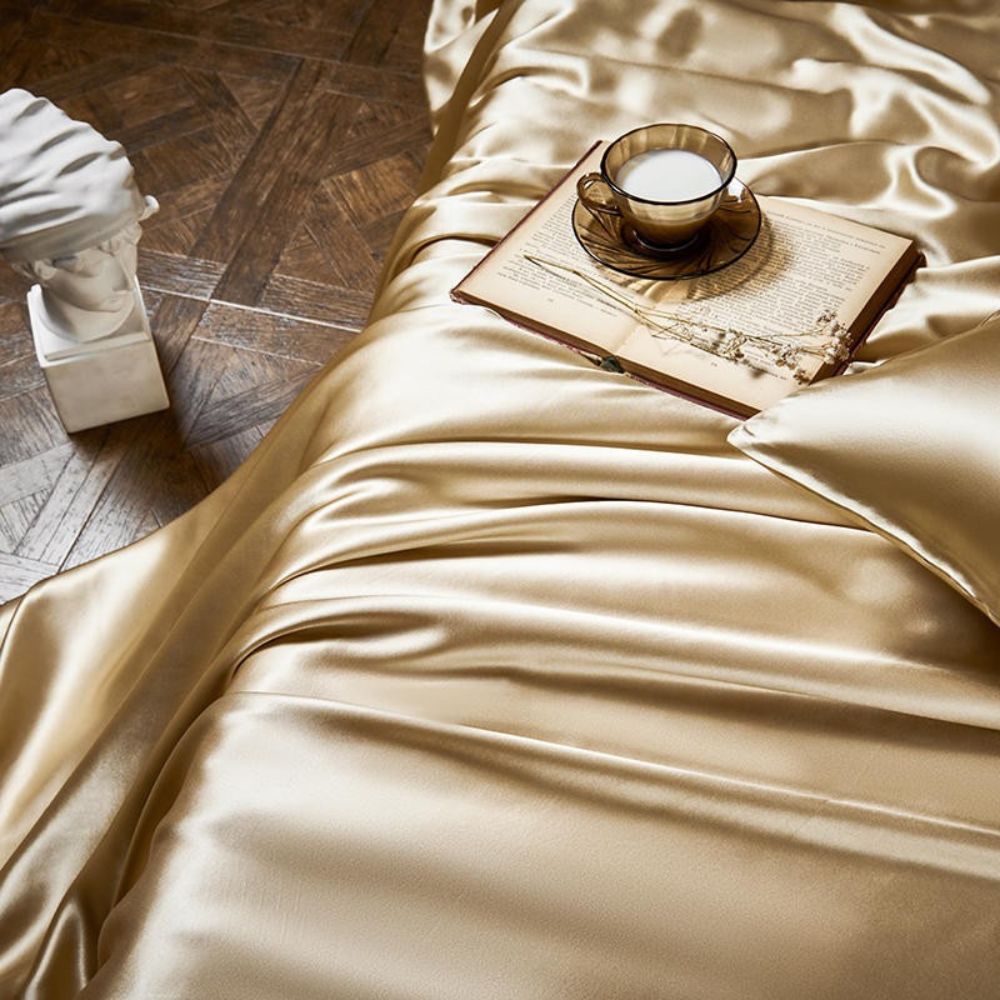 Deluxe Silk Bedding Set