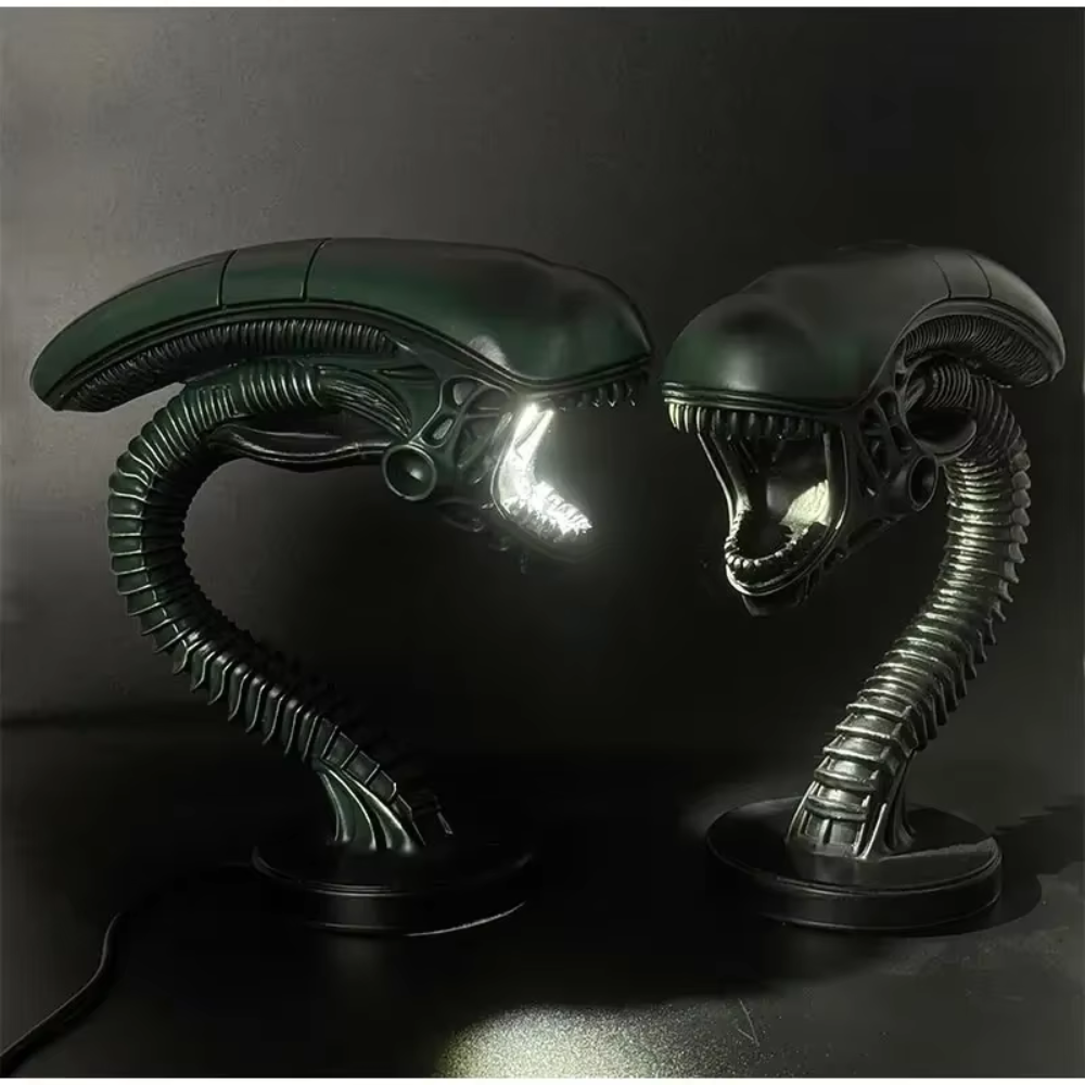 Alien Predator Lamp