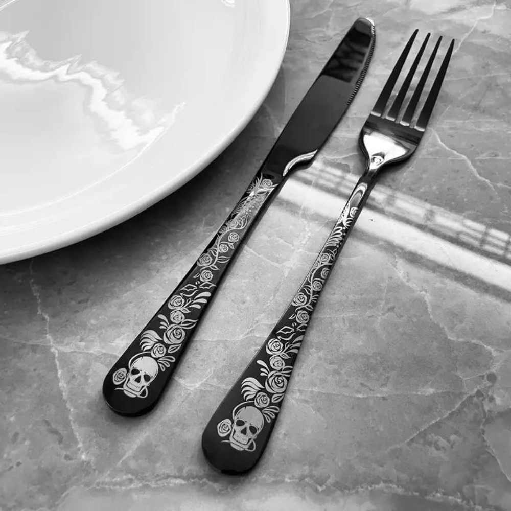 Gothic Skeleton Utensils Set (4 Sets)