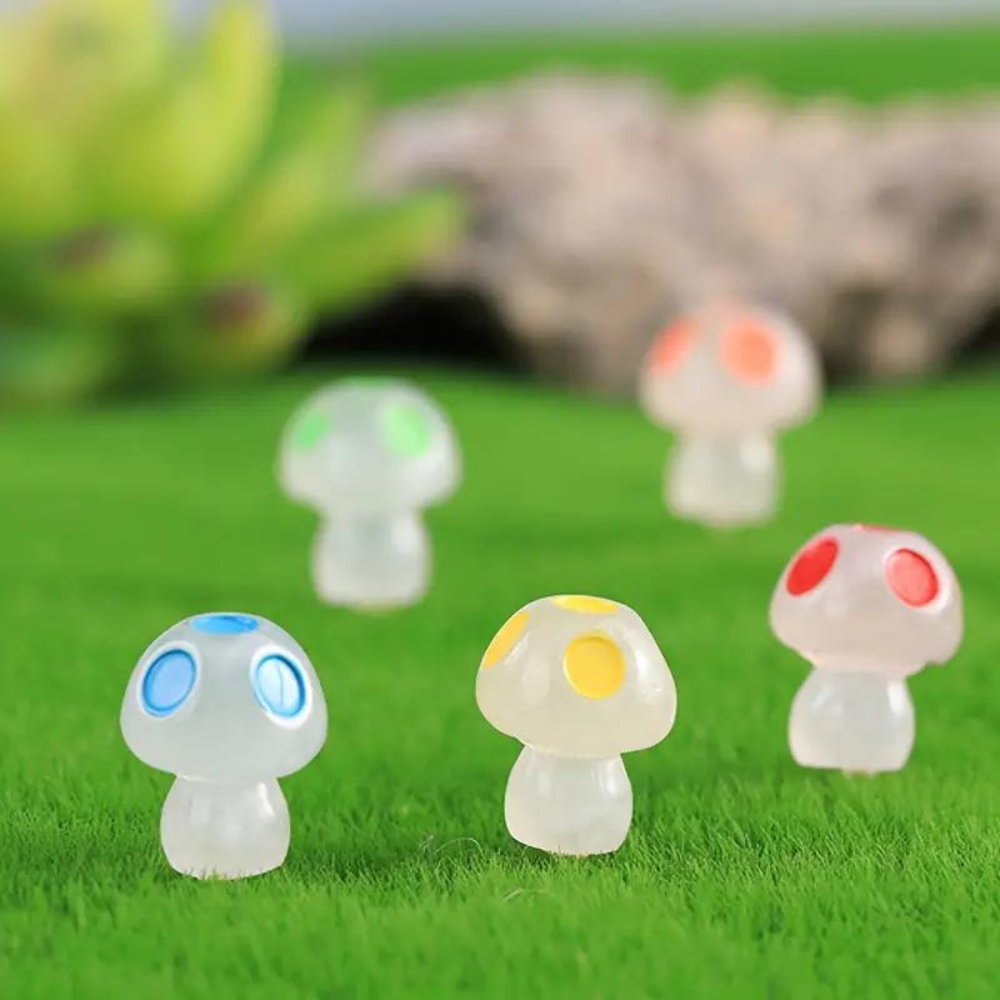 Glowing Mushroom Decor (8 pcs)